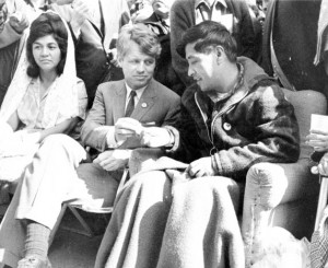 Cesar Chavez breaks his 25-day fast in 1968 by accepting bread from RFK, Delano, California. Credit: Richard Darby/Wayne State